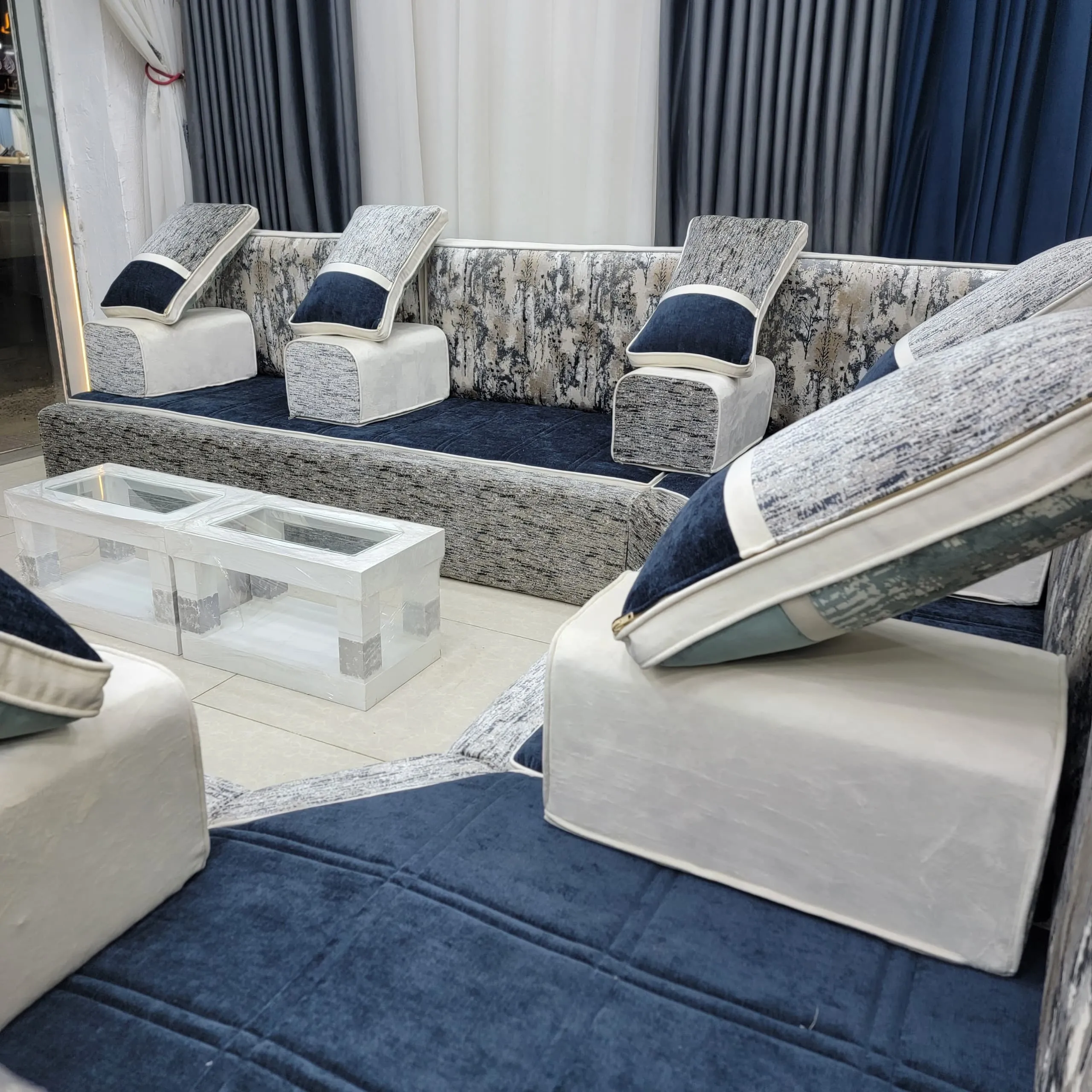 0b7969cb-61ba-483a-91a5-ab762cb8543d-v1